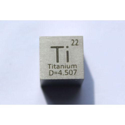 Cubo in metallo titanio Ti 10x10mm lucidato purezza 99,5%