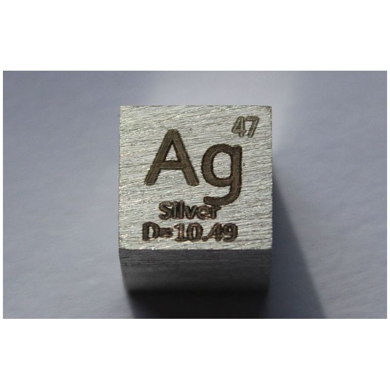 Cubo d'argento Ag 10x10mm lucidato di purezza 99,99%