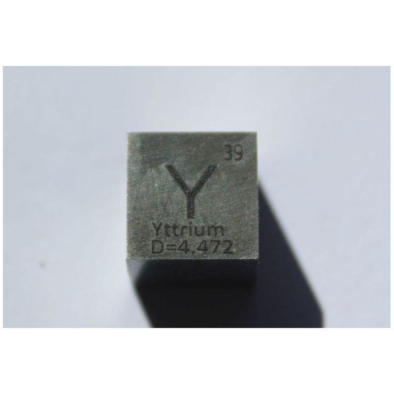 Cubo di metallo di ittrio Y 10x10mm lucidato purezza 99,9%