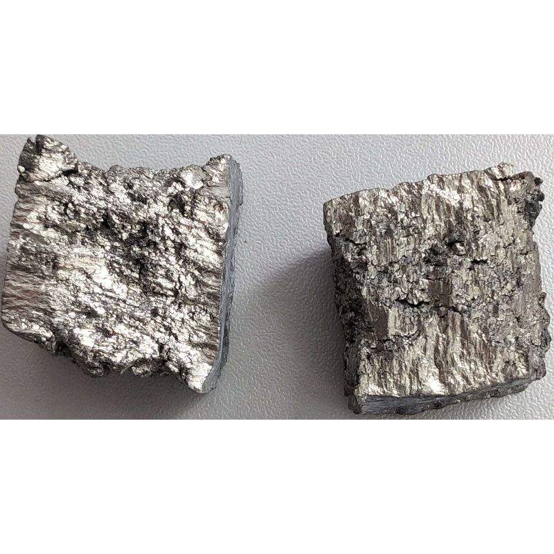 Gadolinio 64 Gd 99,95% - Elemento Metallico Raro | Pezzi e Grumi di Gadolinio Puro per Collezionisti, Laboratori e Industria